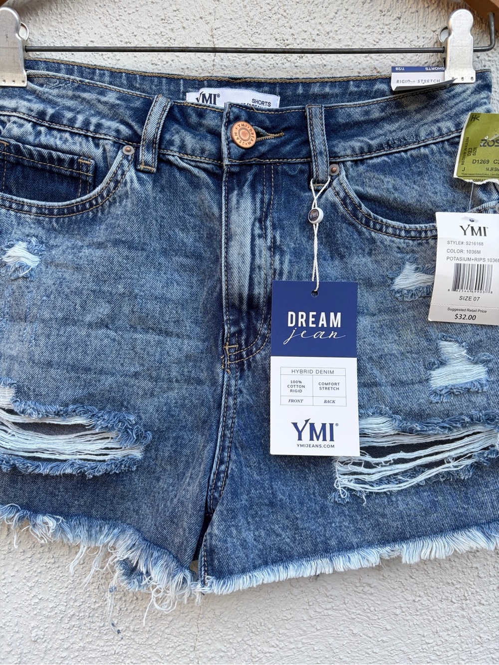 YMI Women's Dream Jean Distressed Blue Denim Shorts Size 7/28 - Picture 6 of 15